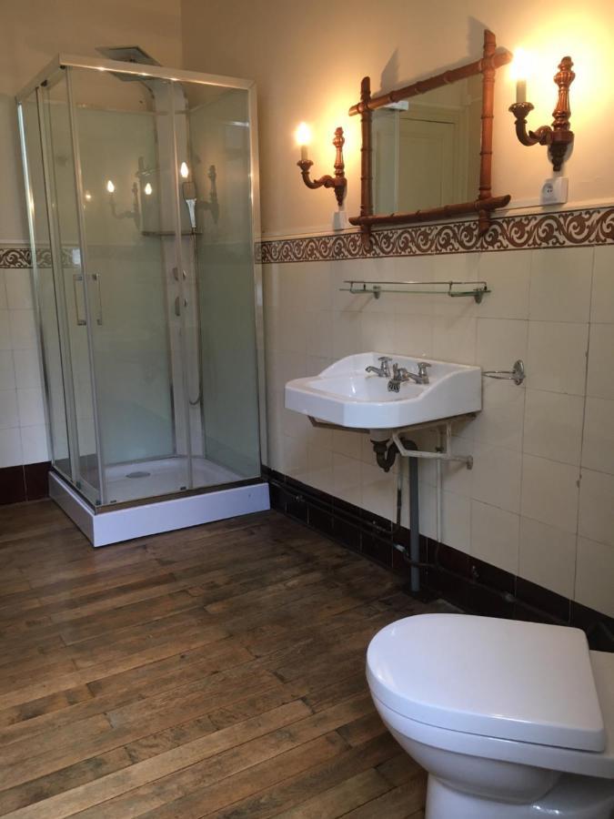 Chambres D'Hotes Montbron Luchapt Exteriör bild